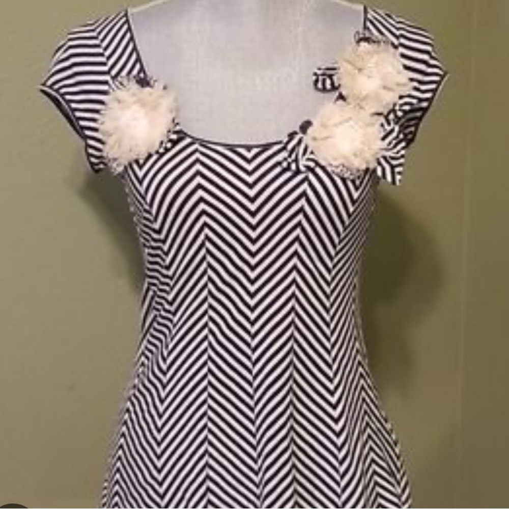 Anthropologie Blue and White Chevron Blouse by little yellow button co. Size S